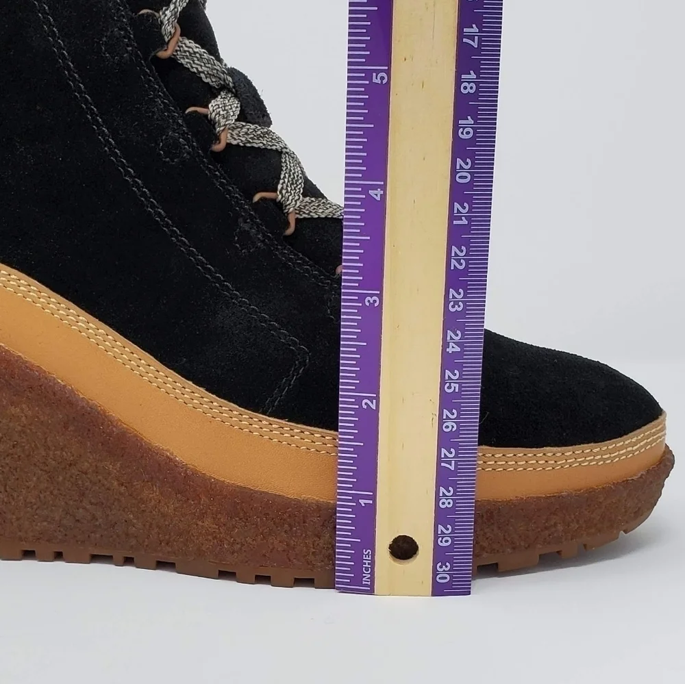 Merrell Tremblant Boots Women 9.5 Black Suede Lace Up Crepe Wedge Ankle Booties